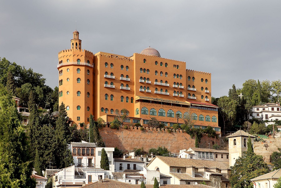 Un Halloween con alma, entre evocaciones ilustres del Alhambra Palace